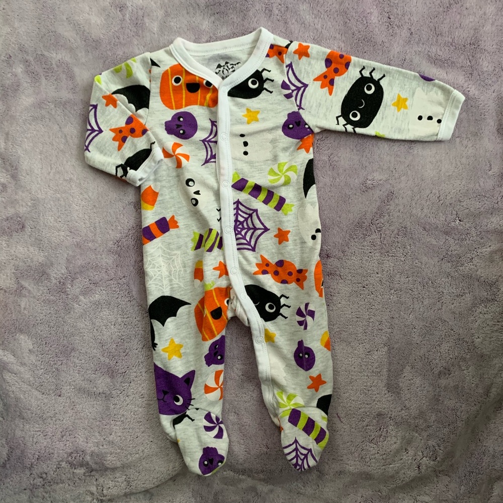 5/$15🎀 Halloween Pjs  👻